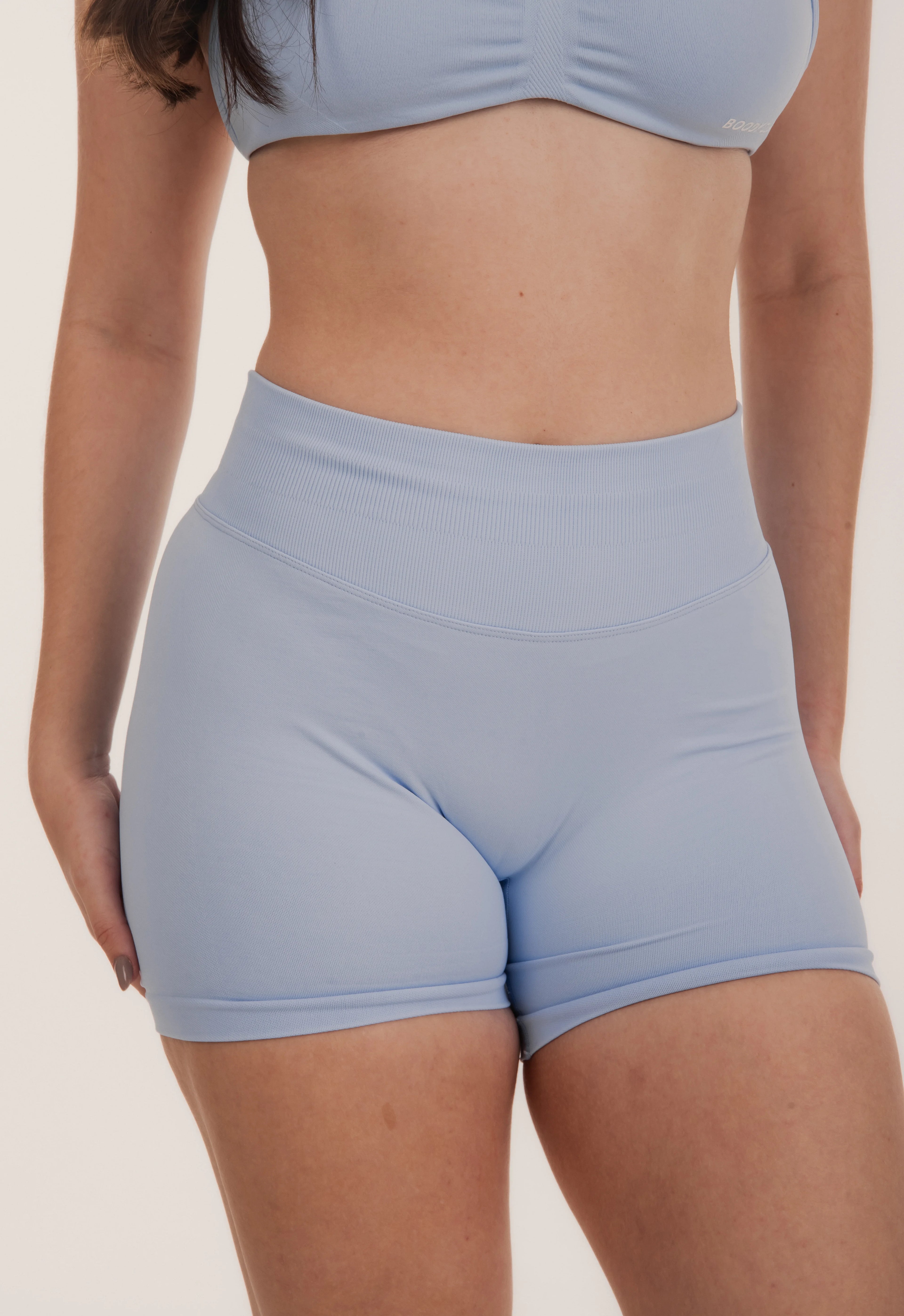 short fitness seamless alta compressão, estilo gringo ,  activewear,
lifting, empina bumbum na cor azul